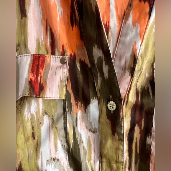 Colourful, silky CK blouse 😍 - Picture 3 of 7